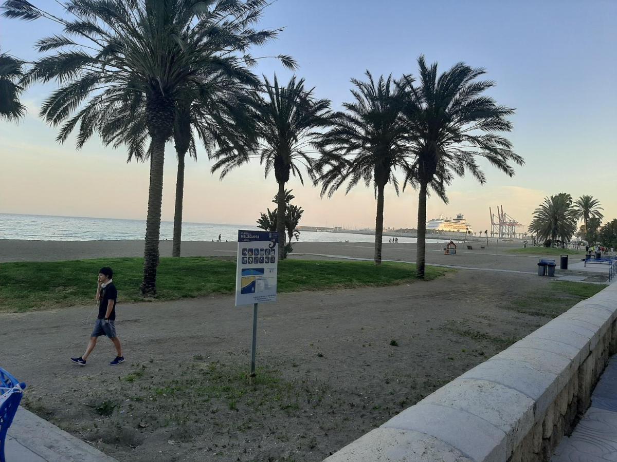 Apartamento Malaga Port Kültér fotó