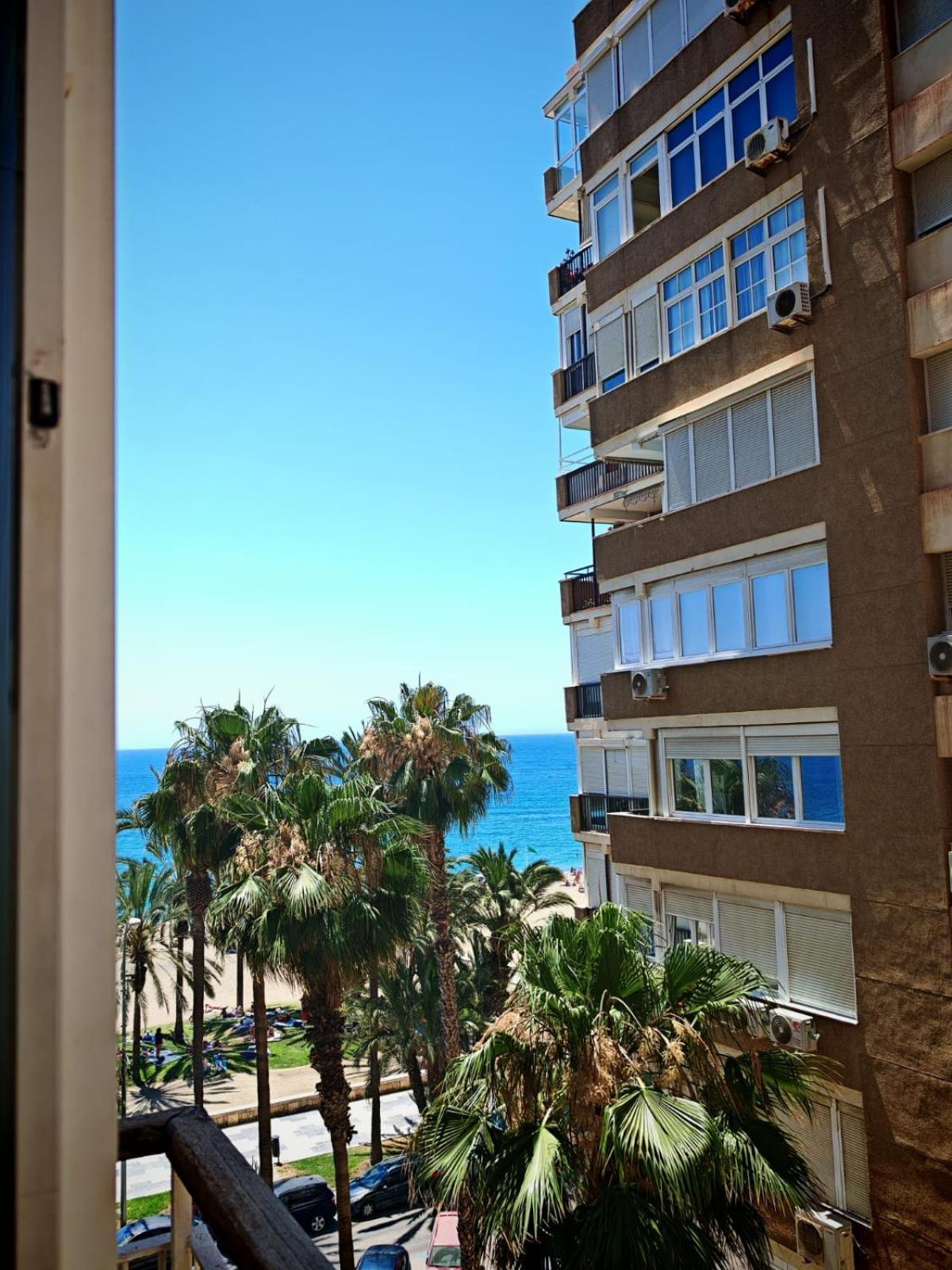 Apartamento Malaga Port Apartman Kültér fotó