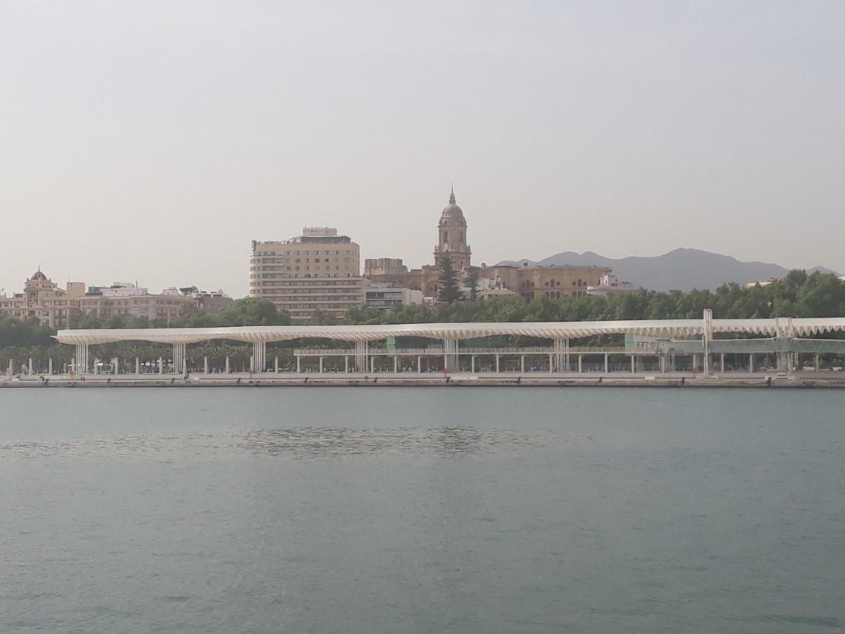 Apartamento Malaga Port Kültér fotó