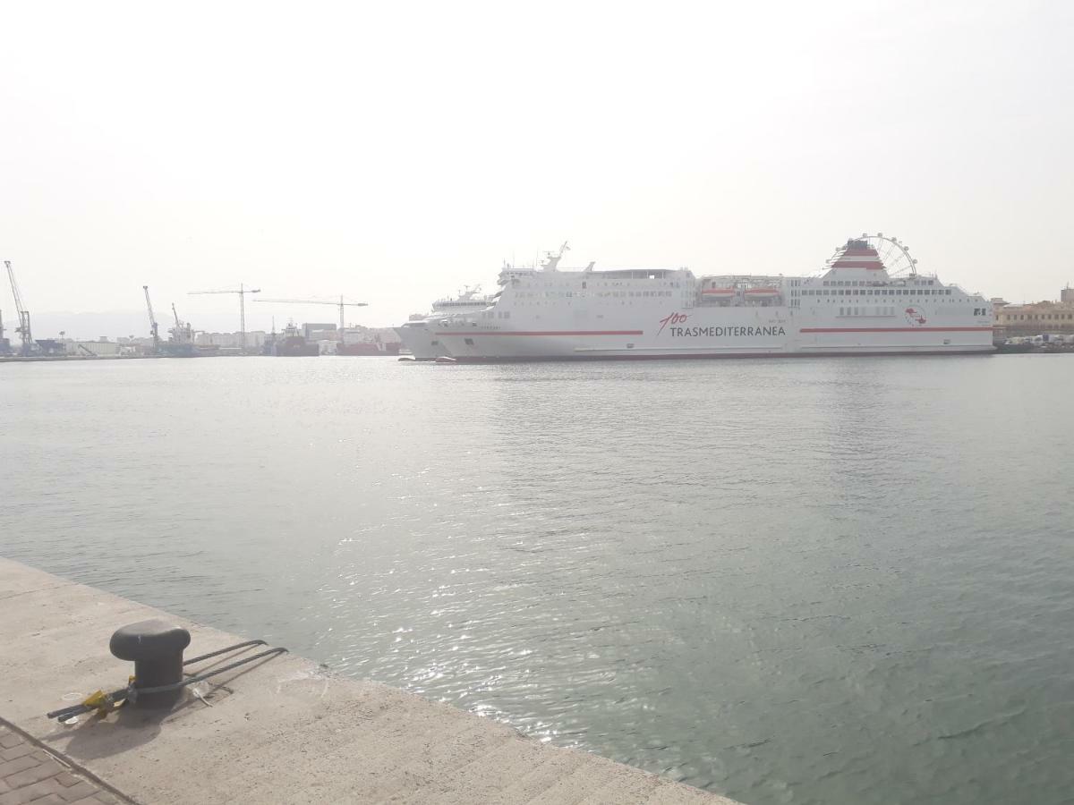 Apartamento Malaga Port Kültér fotó