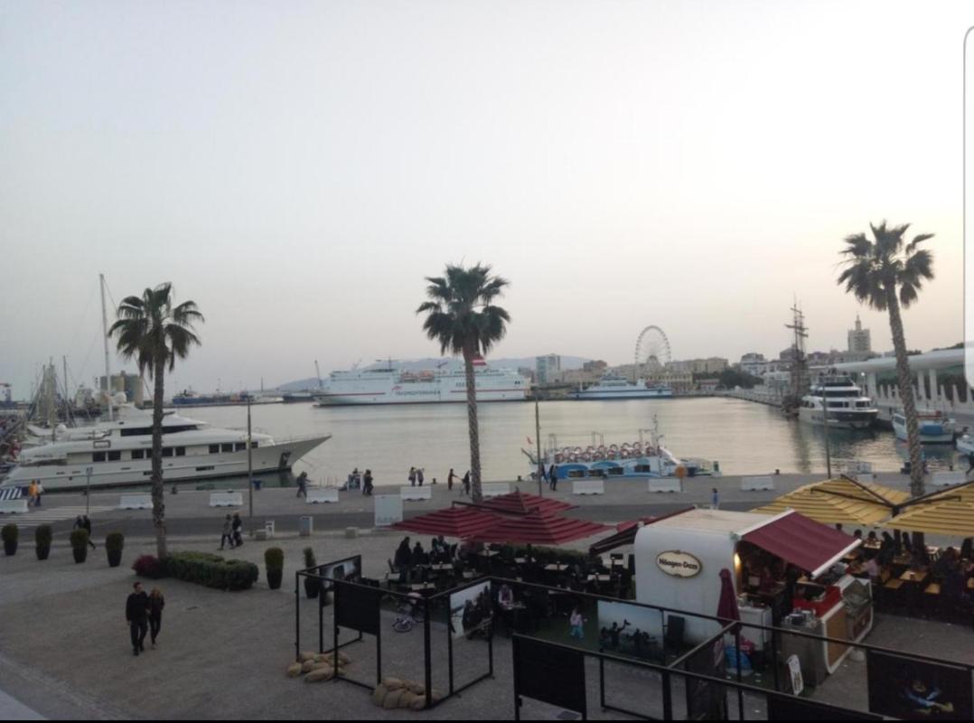 Apartamento Malaga Port Kültér fotó